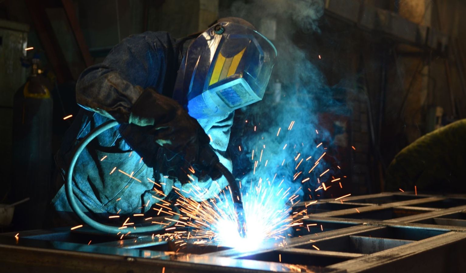 HOLOMÝ s.r.o. - CO2 Welder